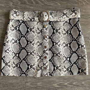 SOLD! | Snake Print Faux Leather Mini Skirt | M